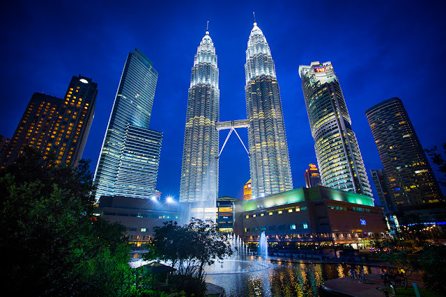 Picture of the Petronas Towers, Kuala Lumpur