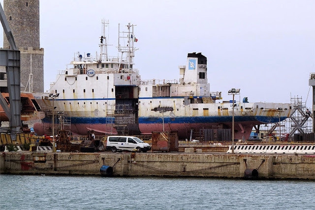 Research vessel Urania, IMO 9013220, port of Livorno