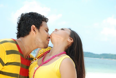 Tamil movie Thambikku Indha Ooru Movie Photo Gallery