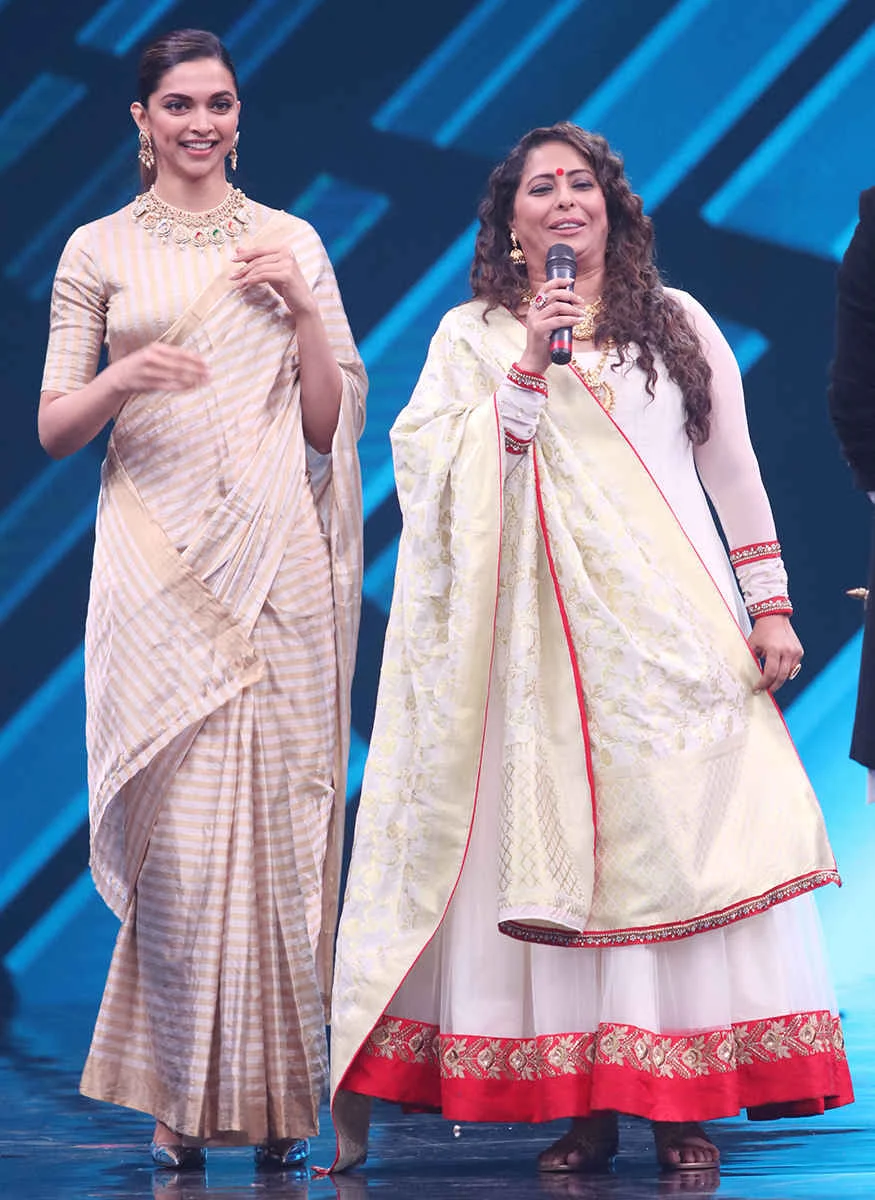 Actress Deepika Padukone In Transparent Yellow Saree At Super Dancer Show