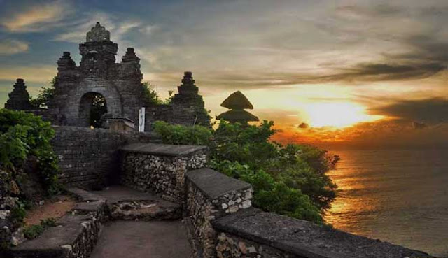 10 DAYA TARIK WISATA KABUPATEN BADUNG, BALI