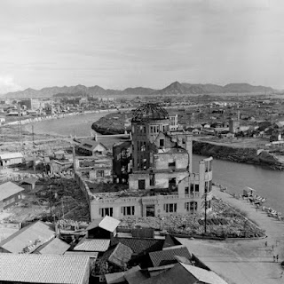 Foto Tragedi Bom Atom Hiroshima Dan Nagasaki [ www.BlogApaAja.com ]