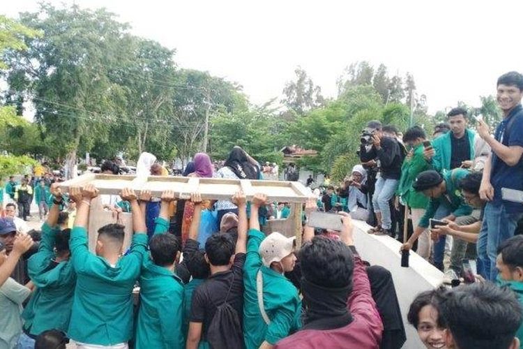 UNHCR sayangkan aksi demo mahasiswa Aceh sekaligus pemindahan Pengungsi Rohingnya secara paksa