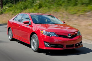 New 2015 Toyota Camry Hybrid Refresh