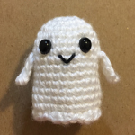 http://www.sweetsofties.com/2017/08/tiny-baby-ghostie-free-crochet-pattern.html