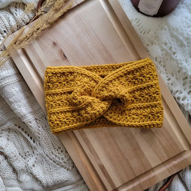 starry ridge crochet headband