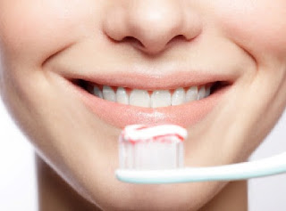 Tips menjaga kesehatan gigi dan mulut anda