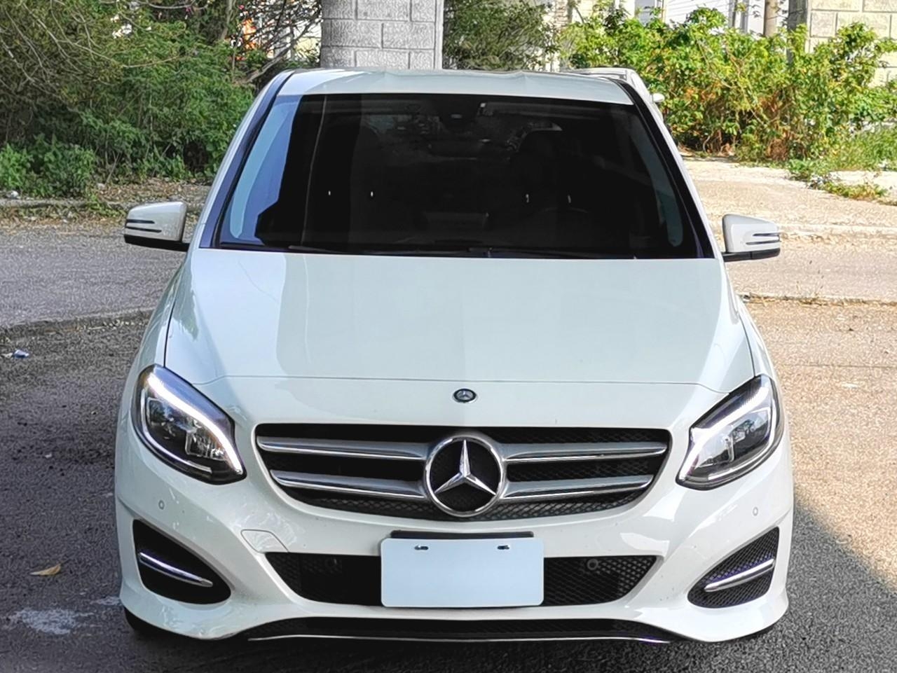 Benz 二手車買賣專門店-2015-B180