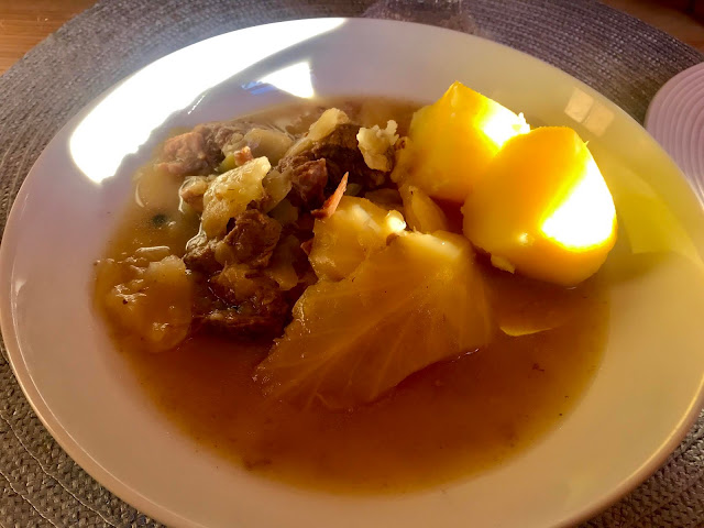 Fårikål - Norwegian lamb and cabbage stew