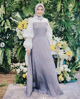 Fashion Dan Hijab Ala Dian Pelangi