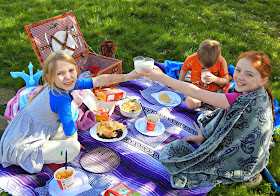 Easy Picnic Food Idea from @horizonorganic #MealTimeSolutions #ad 