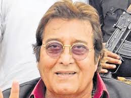 /amitabh-shared-poem-in-memory-of-vinod-khanna