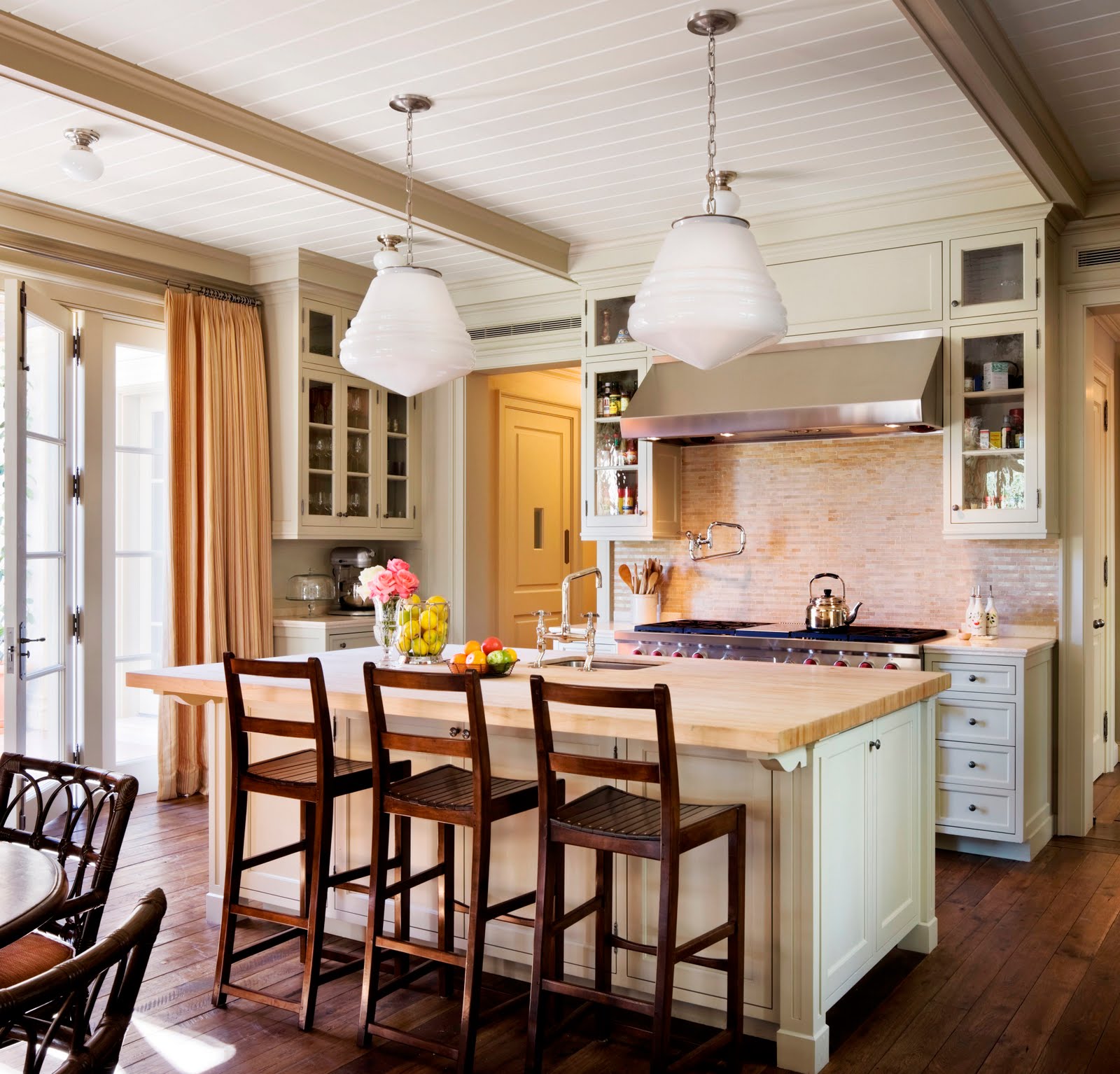 COCOCOZY: BOOK LOOK: KITCHENS & BATHS BY WHITE HOUSE DECORATOR ...