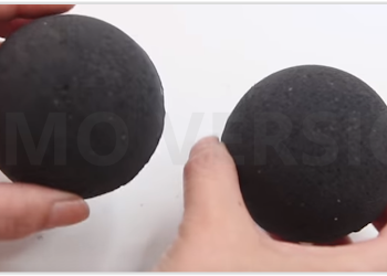 DIY Black Bath Bombs