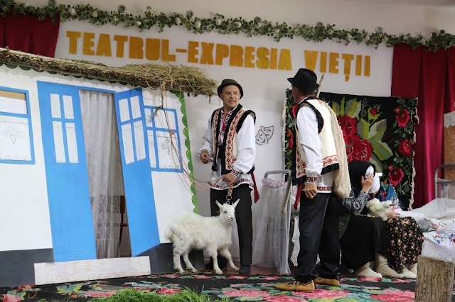 Cum s-a desfășurat Festivalul Concurs Regional al colectivelor de teatru de amatori ”Teatru - expresia vieții”