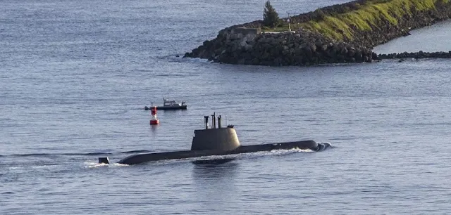 submarino-214-corea-del-sur-puerto-Apra-Guam