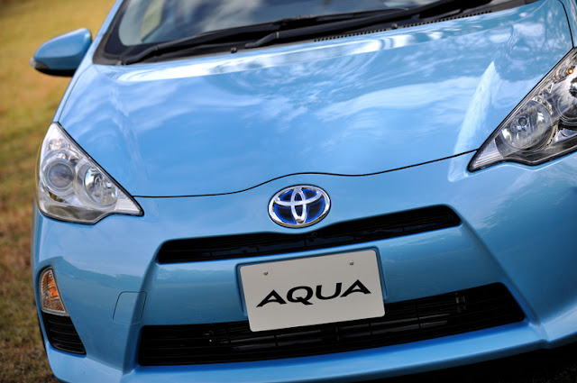 Malaysia Motoring News: Toyota Aqua Hybrid - 40km/litre 