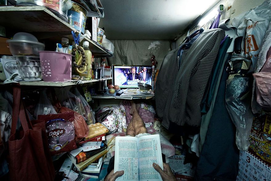 14 Nightmarish Pictures Show What It’s Like To Live In Hong Kong’s 'Cage-Apartments'