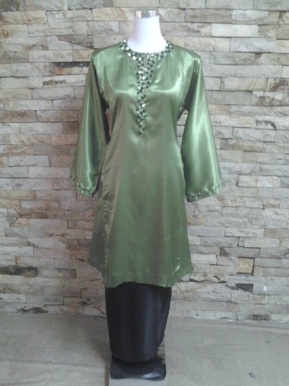 radi yusuf  blog Baju  Kurung  Pesak Gantung with Heavy 