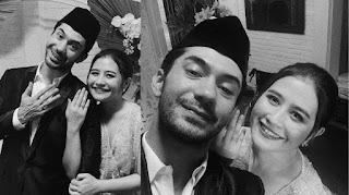 Prilly Latuconsina Unggah Foto Mesra dengan Reza Rahadian dan Pamer Cincin: Bismillah Taaruf