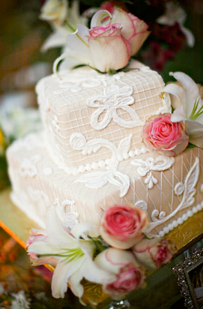 Daily Wedding Inspiration Wedding Cake A vintage style cake is created 