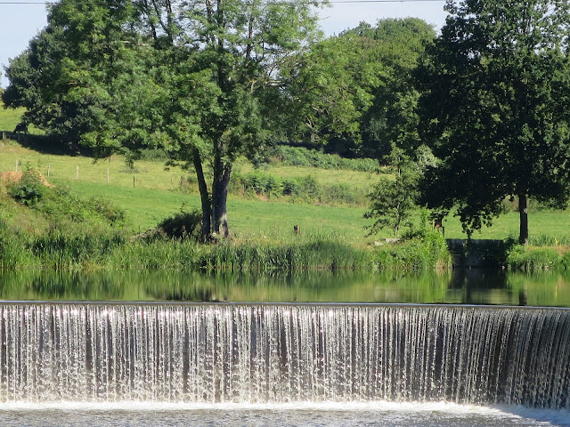 chemin-de-halage-de-la-mayenne-imageJPG