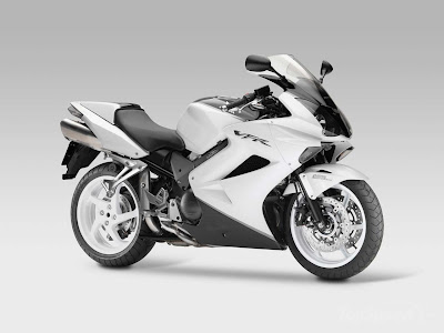 Yamaha YZF-R125 