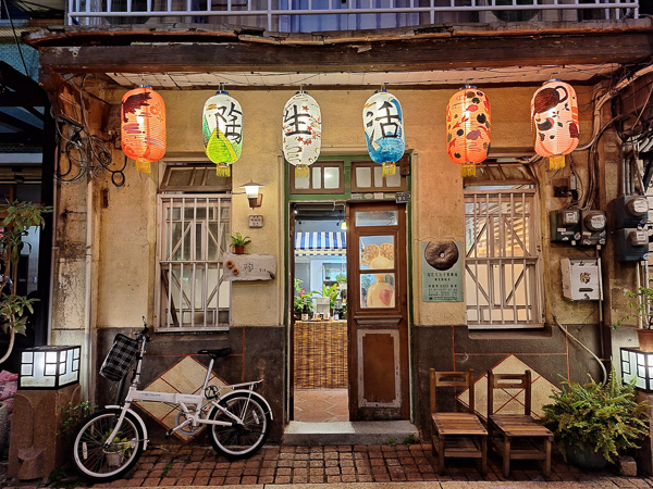 台南中西神農街從清朝至今的河港街道，文青聖地、文創藝術集散地