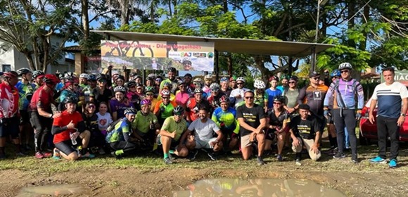 SAJ: Evento reúne 100 ciclistas em prol do Maio Amarelo e inaugura posto de apoio Dilma Magalhães