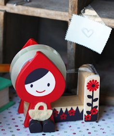 Red Riding Hood tape dispenser