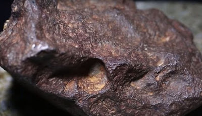Tak Sadar, Batu Ganjal Pintu Ini Ternyata Meteorit Senilai Milyaran