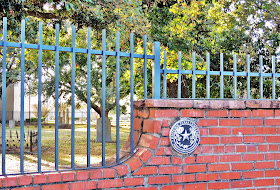 Texas Historic Cemetery - Tex Hist. Comm'n Medallion 