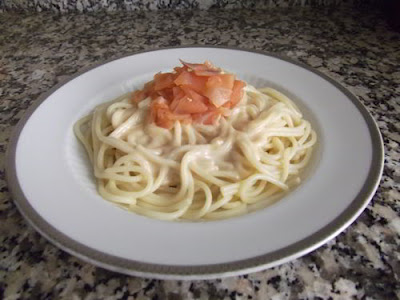 Spaghetti with brandy cream sauce