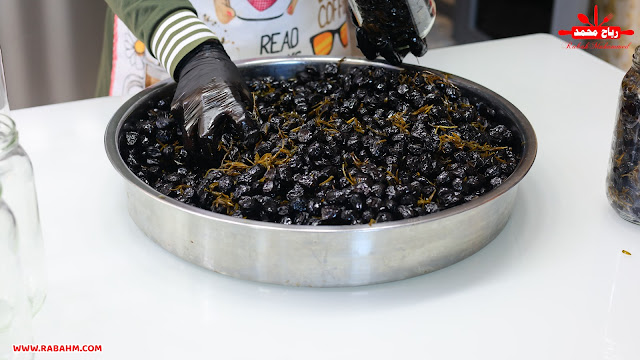 أسرار تحضير الزيتون الأسود بطريقة تقليدية كبس الزيتون الأسود بخطوات سهلة و بسيطة في المنزل مع رباح محمد