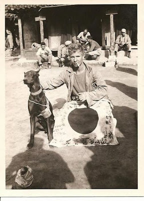 Soldiers with Pets Seen On www.coolpicturegallery.us