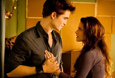 Bella and Edward Picture in Twilight 4 Breaking Dawn