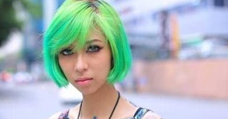 Model Rambut  Lurus Wanita Pendek  Semir Warna  Hijau  2021 