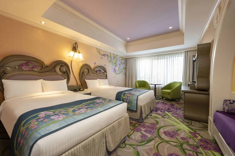 Fantasy Chateau guestroom at Tokyo DisneySea Fantasy Springs Hotel | Image: ©Disney