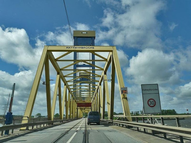 جسور+ثقف+نفسك+222 مدينة الجسور في هامبورغ