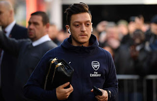 Mesut Ozil Not Ready to Leave Arsenal