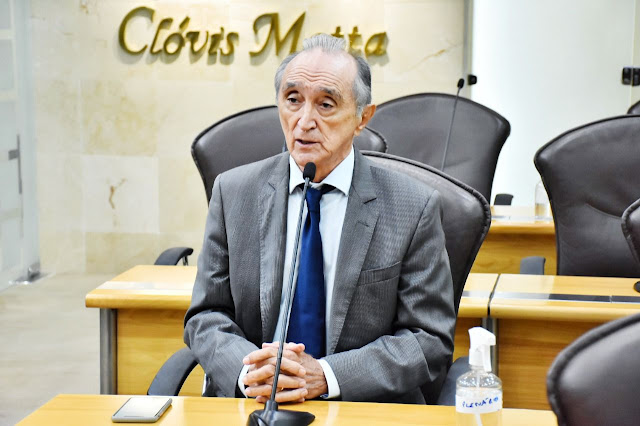 Deputado Getúlio Rêgo crítica falta de coerência do governo Fátima Bezerra em relação à postura com a saúde