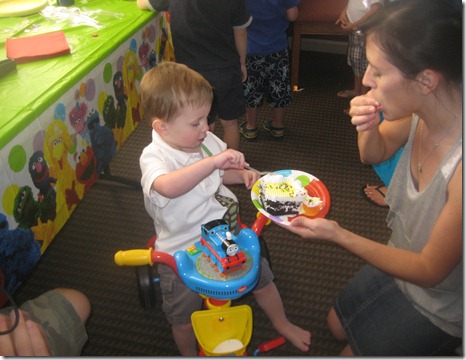 09 01 12 - Brayden's 2nd Birthday! (39)