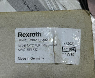 For sale A4VG180 seal kits Rexroth A4VG180  MNR: R902002375 , A4VG180 / 32   MNR: R902002414, A4VG180 / BR32   MNR: R902002392, Rexroth A4VG90 - 250 EP / HD / EZ / DAXD  () 2,3,7) / 32 MNR: R902002418,