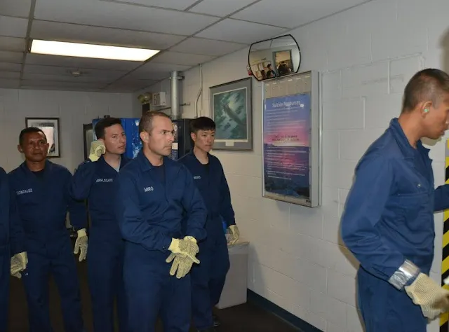 curso-internacional-de-siniestro-submarino-en-la-Escuela-de-Submarinos-de-la-US-Nav