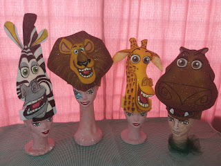 Gorro o sombrero de Cebra Marty, Jirafa Mellman, Hipopótma Gloria, León Alex de Madagascar en goma espuma