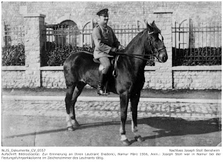 In Erinnerung an ihren Leutnant Diederici, Namur 1915, Joseph Stoll arbeitet bei der Fuhrparkkolonne der Festung Namur im Zeichenzimmer des Leutnant Diederici; Nachlass Joseph Stoll Bensheim, Stoll-Berberich 2016