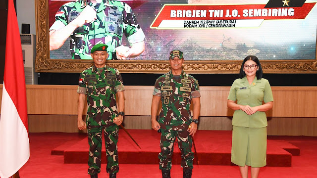 Danrem 172/PWY Jo Sembiring Resmi Sandang Pangkat Brigjen