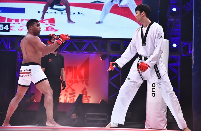 ONE on Prime Video 5: russo conquista título meio-pesado e Kade Ruotolo  mantém cinturão; confira