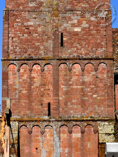 ALTENSTADT (67) - Eglise Saint-Ulrich (XIe-XIIe siècles) (Extérieur)