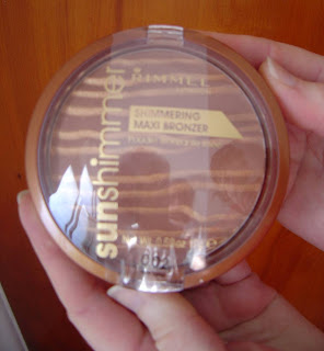 Rimmel's Shimmering Maxi Bronzer.jpeg